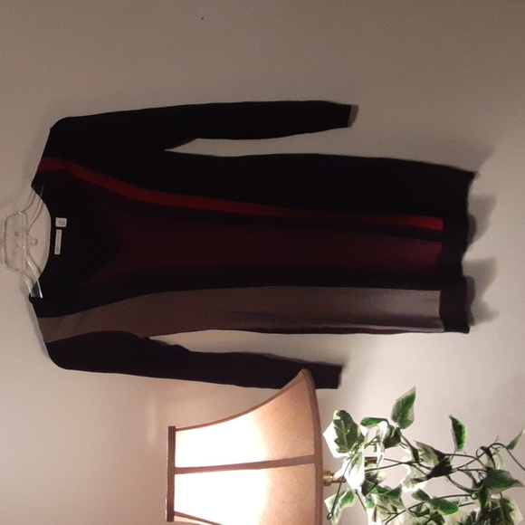 Cato Sweater/Mini dress - Picture 13 of 16